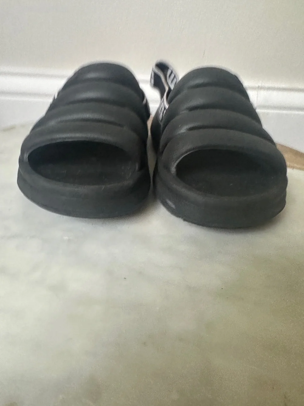 UGG kids sandals Sport yeah slide Black